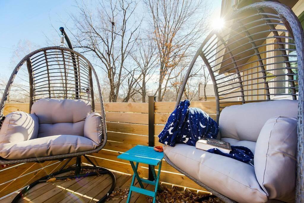 Becky & Marvels 420 Stay - Private Room Kansas City Exterior photo